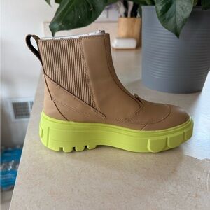 Women’s sorel canoe/tippet waterproof boots